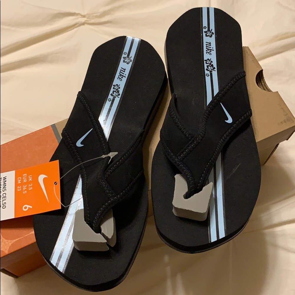 Nike Celso Thong flip flops